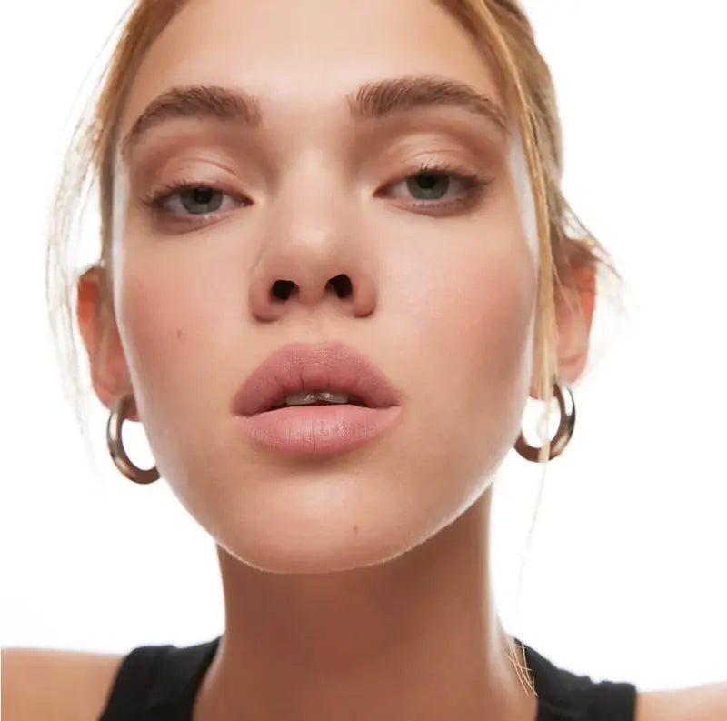 Sculpted Luxe Lip Liner™