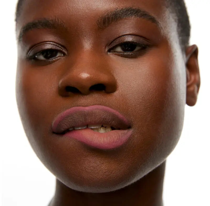 Sculpted Luxe Lip Liner™